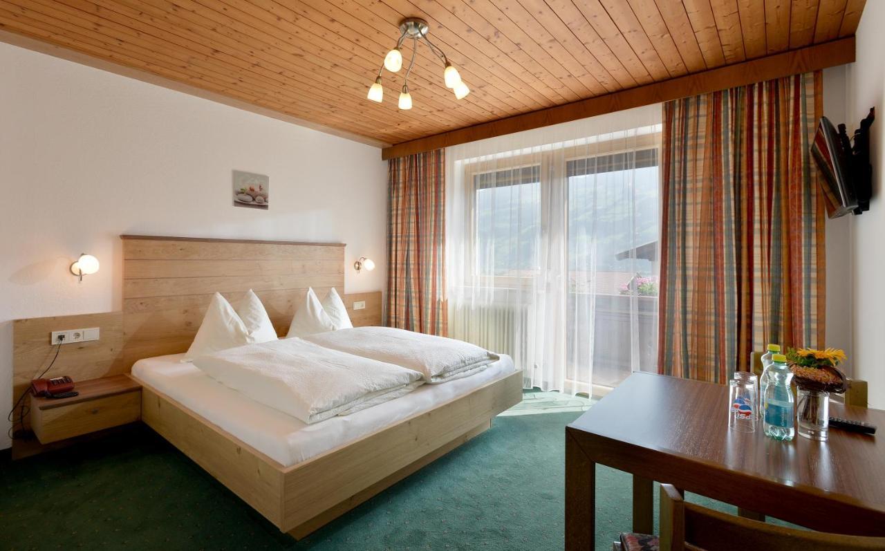 Apart Kofler'S Panorama-Zillertal ฟือเกน ภายนอก รูปภาพ